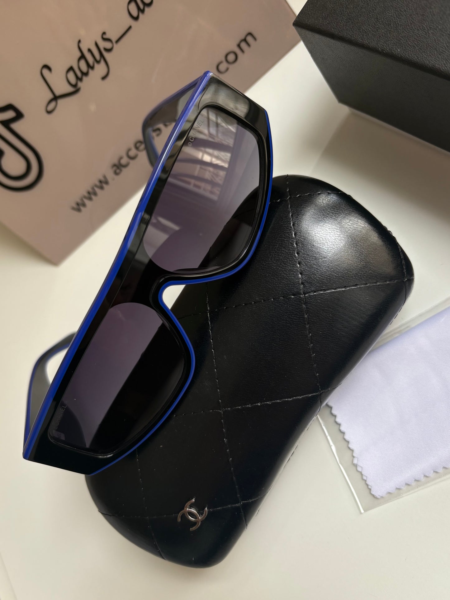 Lunette C bleu