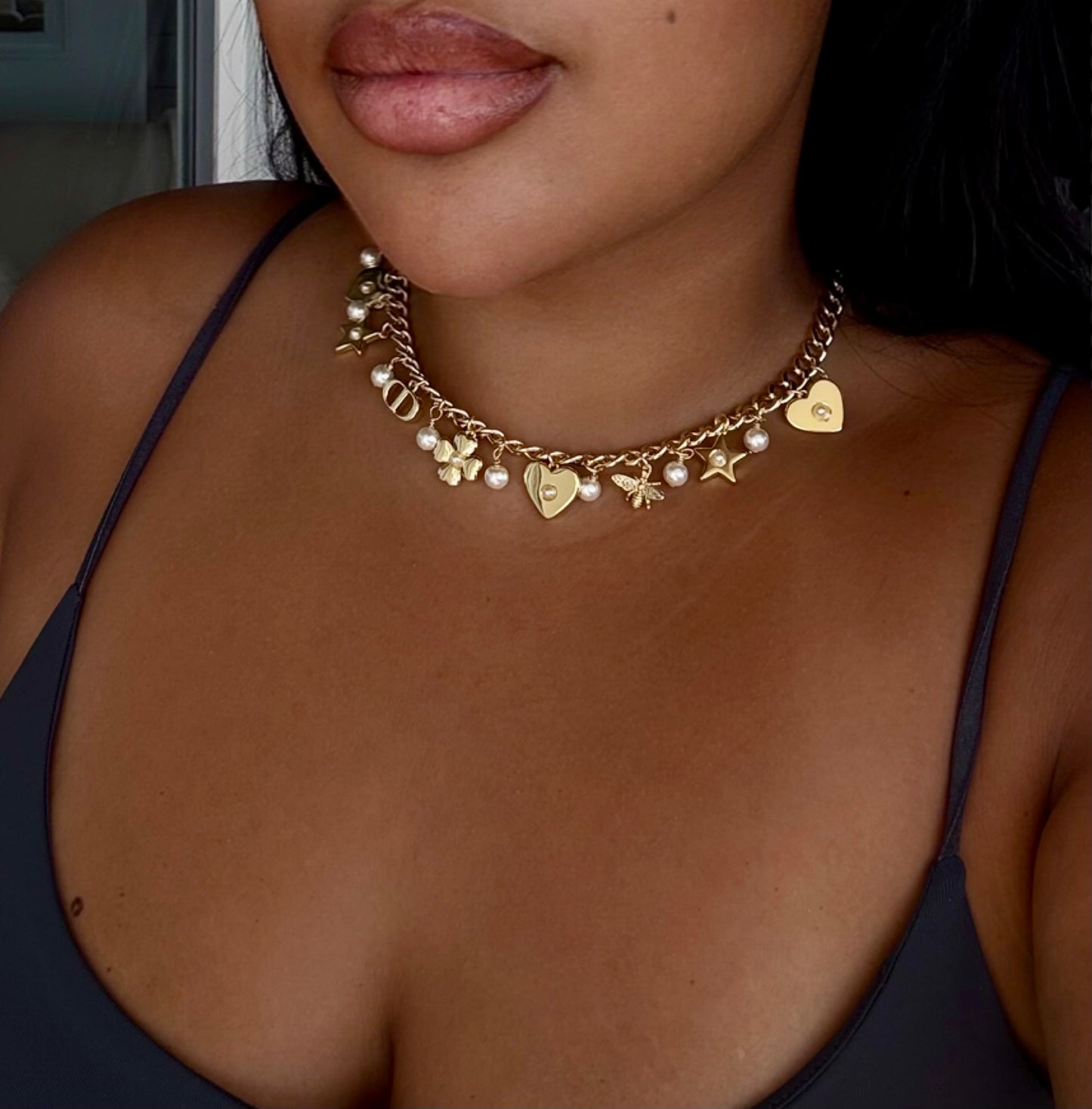 Collier D