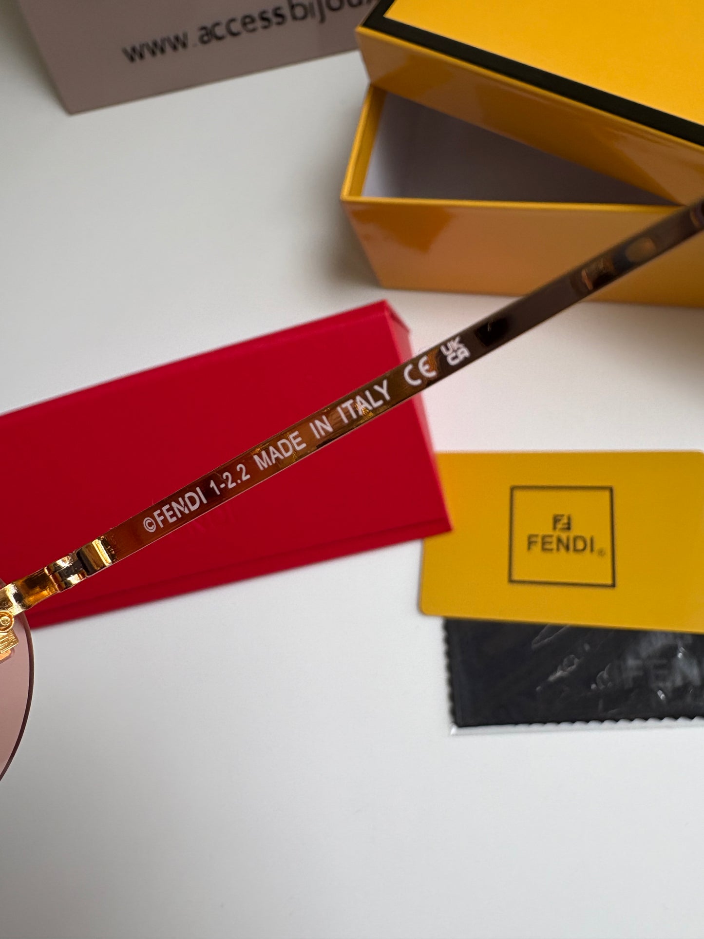 Lunette F rose