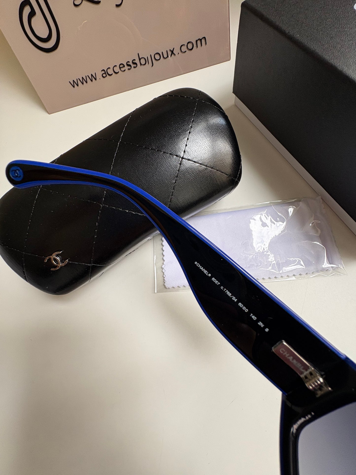 Lunette C bleu